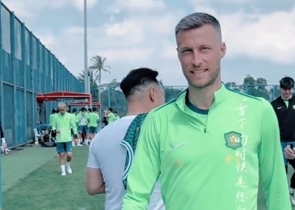 世界杯直播客户端下载官网-博主：斯帕吉奇等暂时还无法跟上国安训练节奏，侯森受伤信息不实