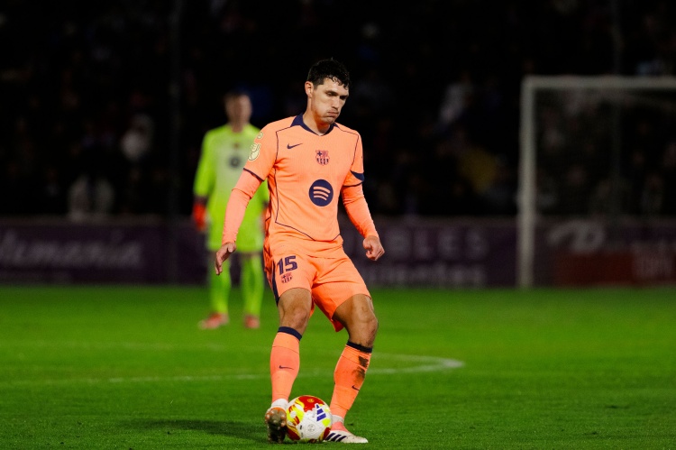 世界杯直播客户端下载官网-马卡：巴萨为滕森提供两年续约合同，薪水与其出战场次挂钩